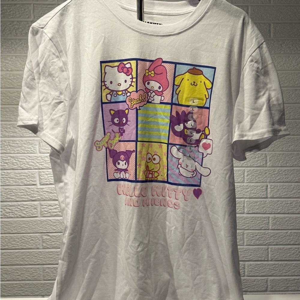 Hello Kitty White Short Sleeve‎ Tee with Graphic Design